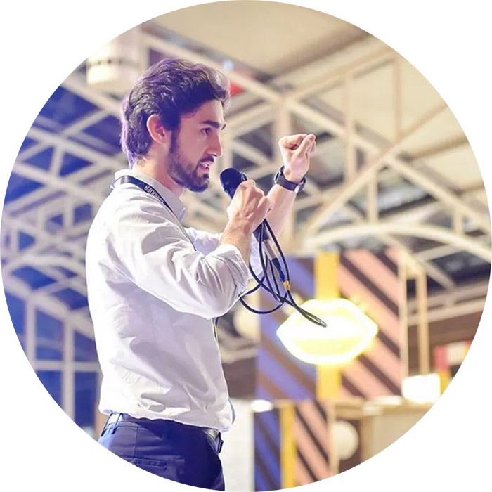 Foto Marcio Oricolli